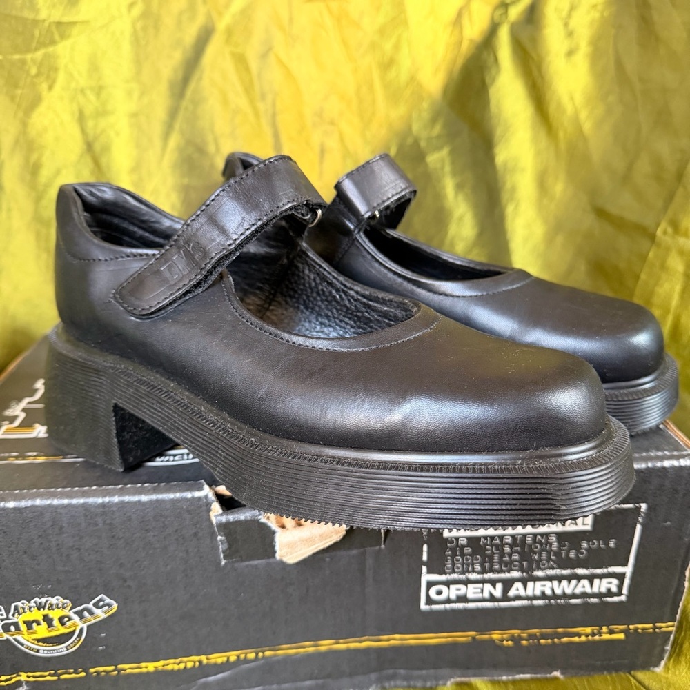 Vintage Dr. Martens Black Mary Jane Shoes Size 5